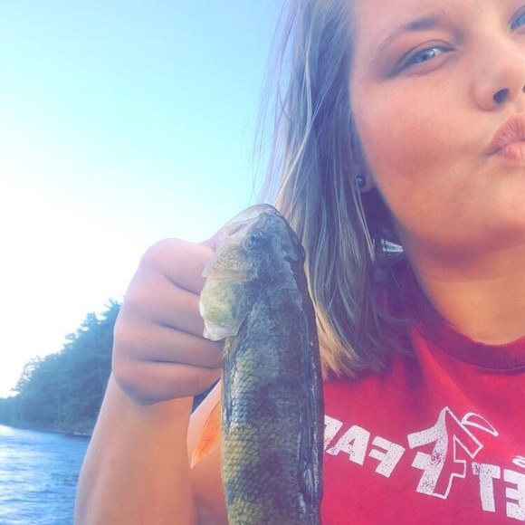 Meet your Posher, Cynthia - Picture 2 of 3